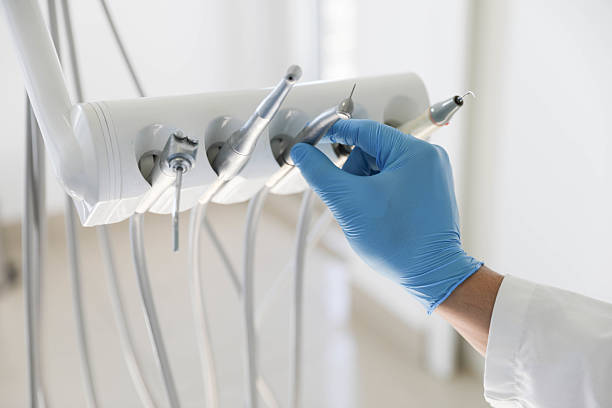 Professional Emergency Dentist technician working in Seabrook, TX